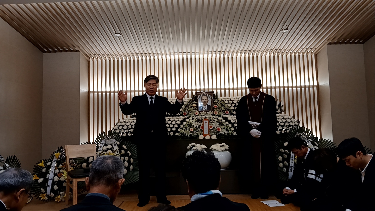 장례 갤러리 26