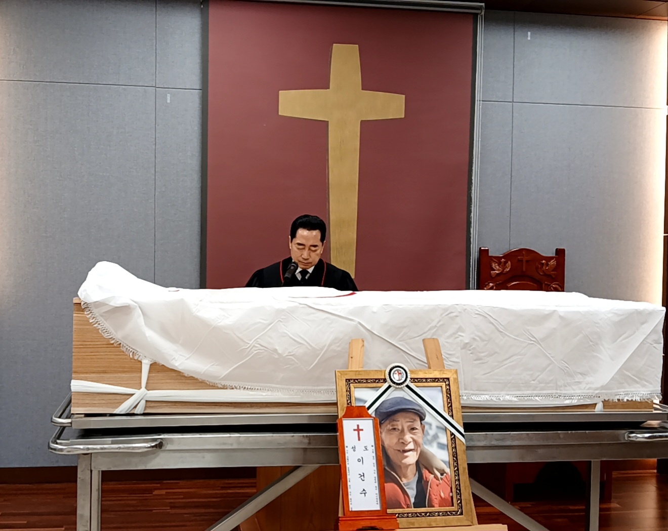 장례 갤러리 28